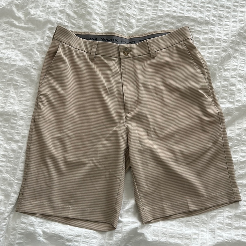 Round tree and Yorke Golf Shorts